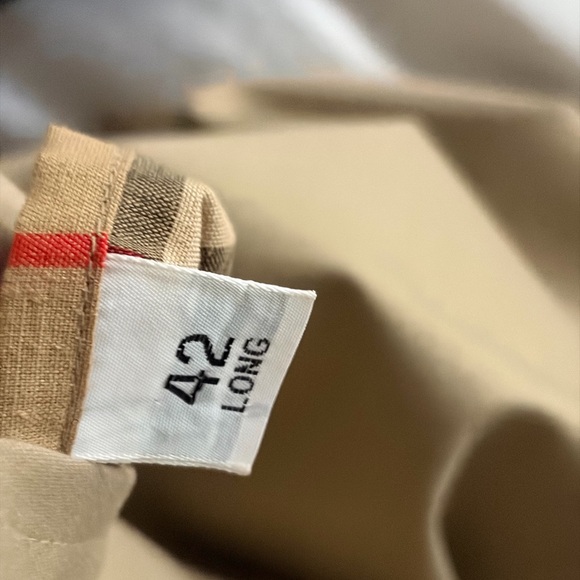 Vintage Burberrys’ Trench Coat - Made in England - Picture 13 of 13